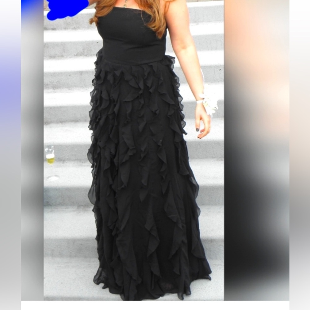White House Black Market dress Gown waterfall Size 6 - like new - strapless
